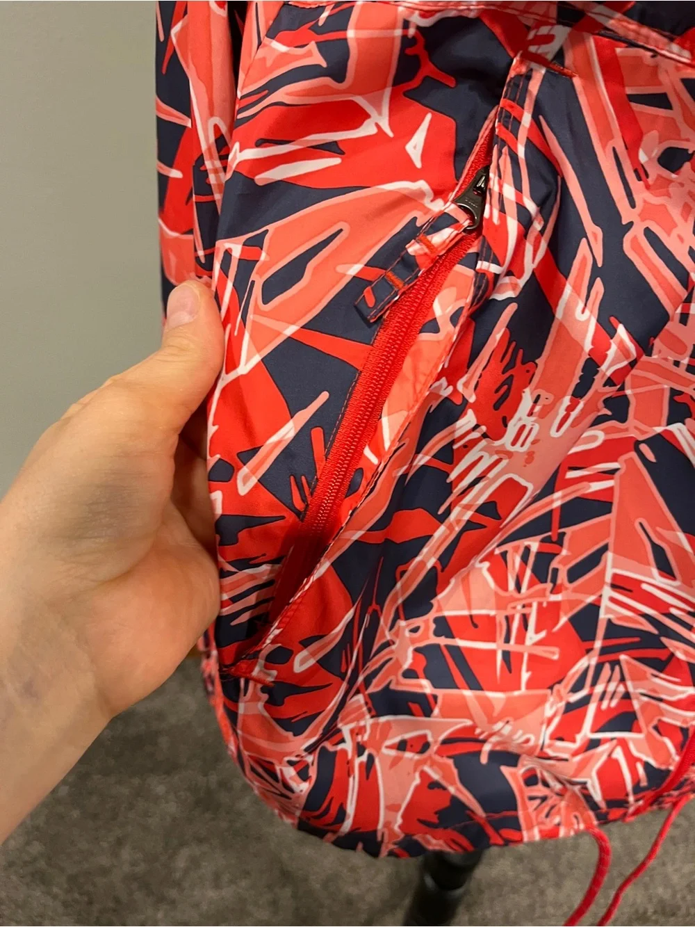 Columbia Flash Forward Windbreaker with abstract print size large